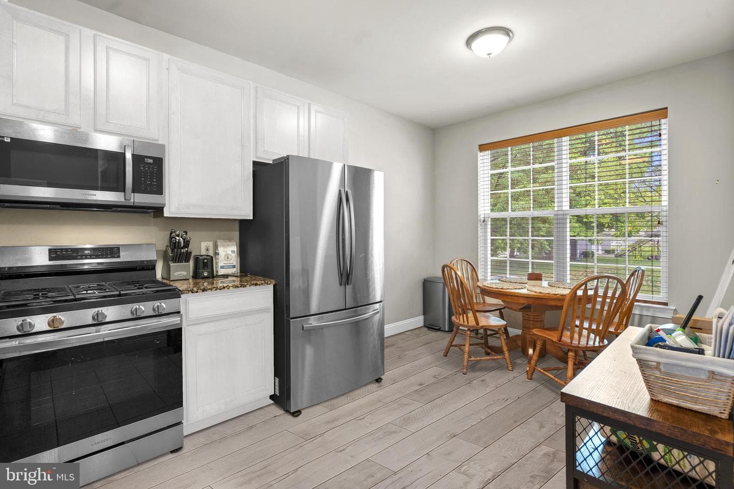 303 W 1st Avenue photo 10