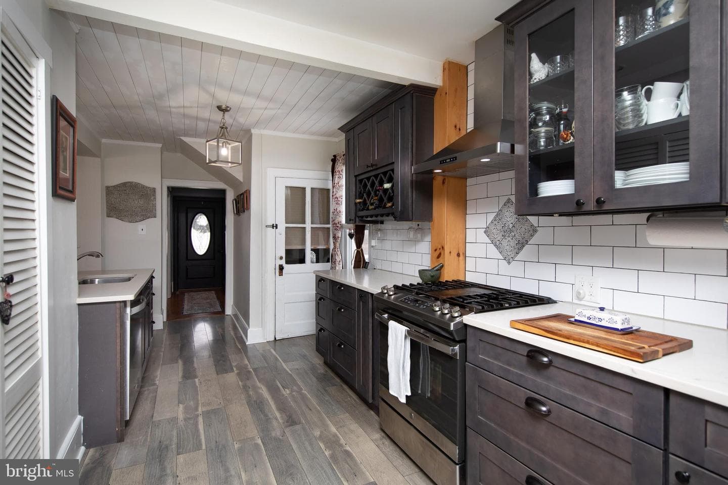 206 Wood Street photo 16