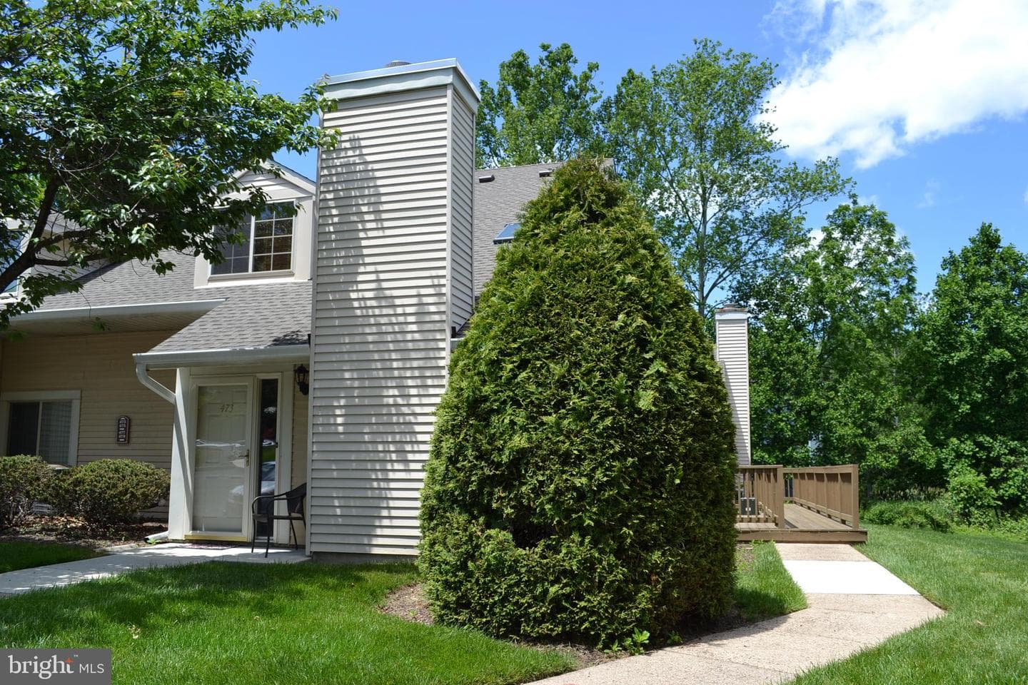 475 Brown Briar Circle photo 2