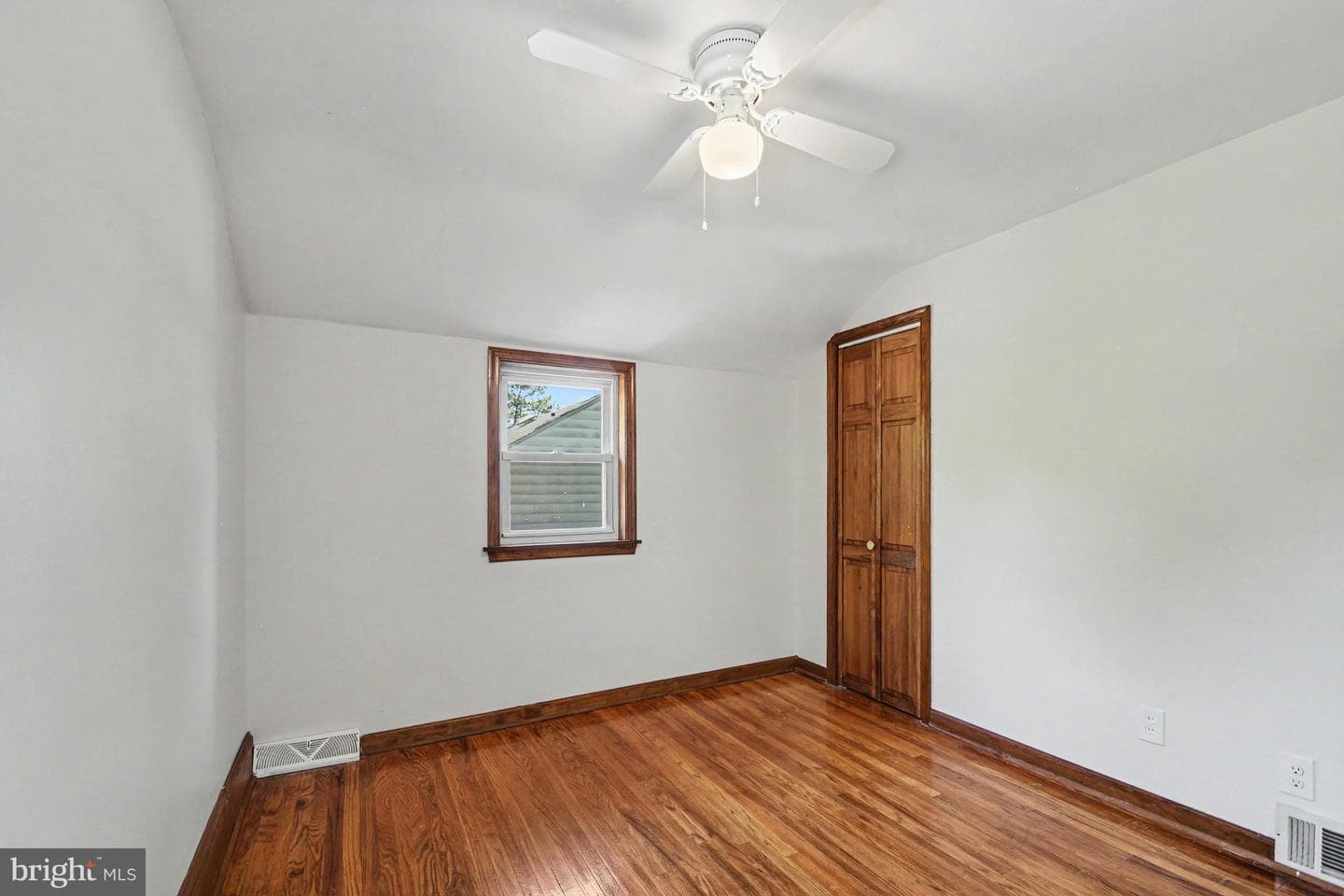 102 Redford Road photo 18
