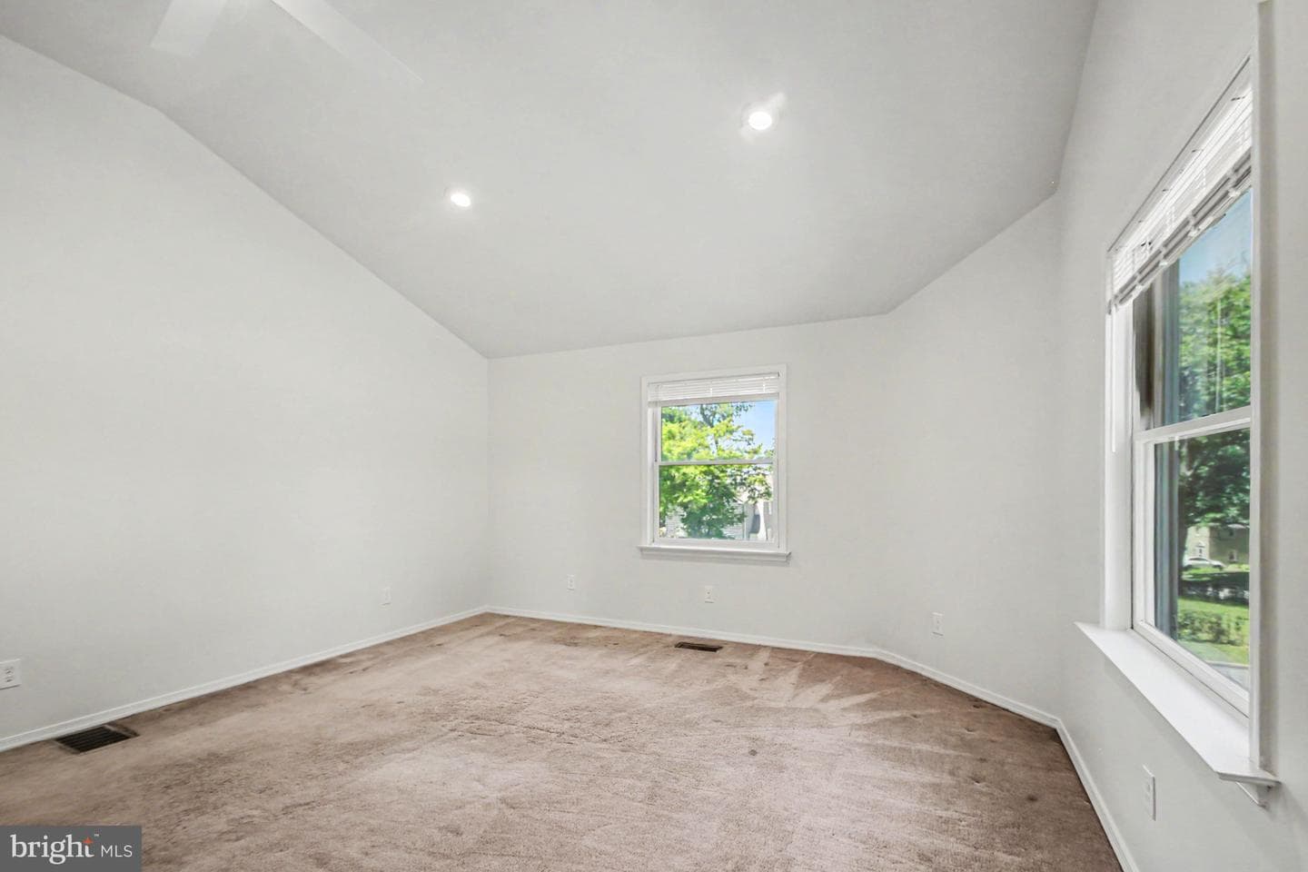 102 Redford Road photo 20