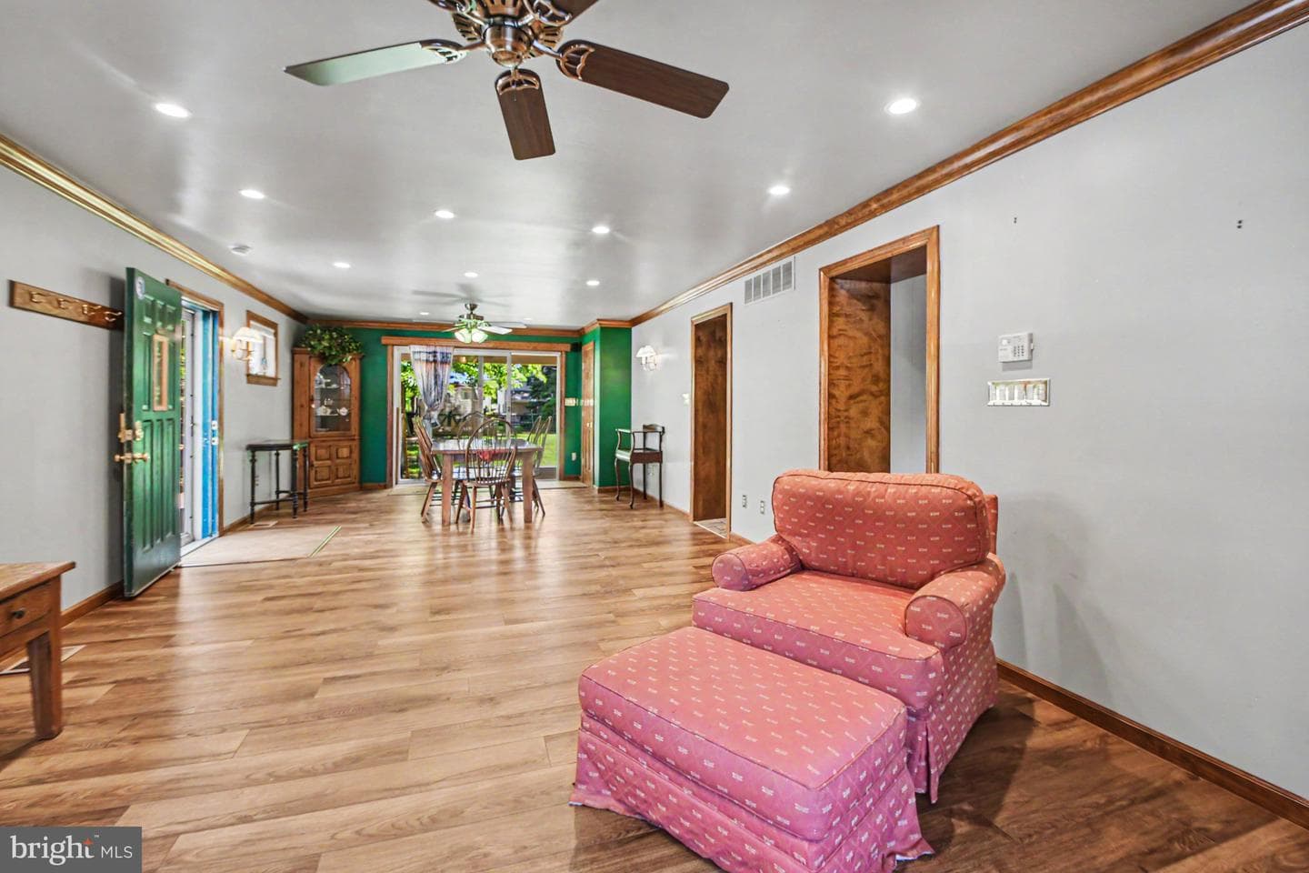 102 Redford Road photo 8
