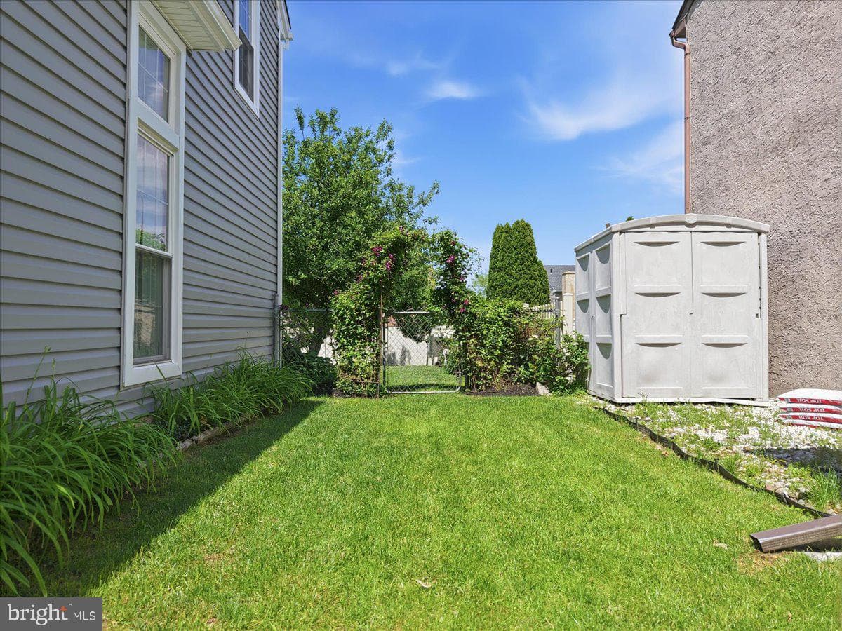 12 Pebble Drive photo 52