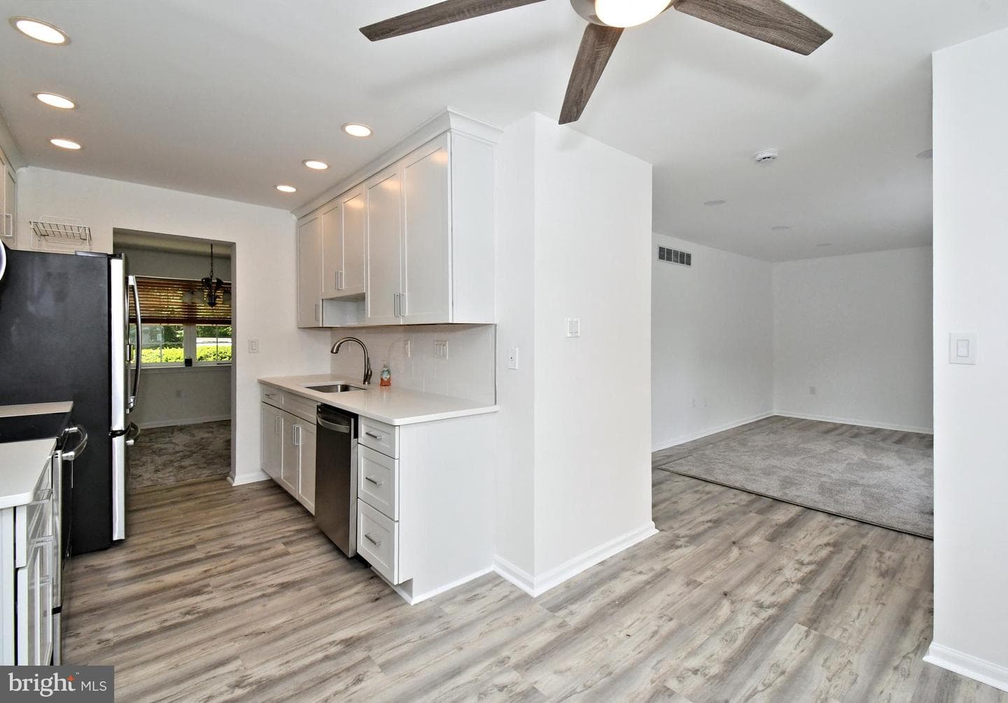 3115 Greenhill Ln photo 12