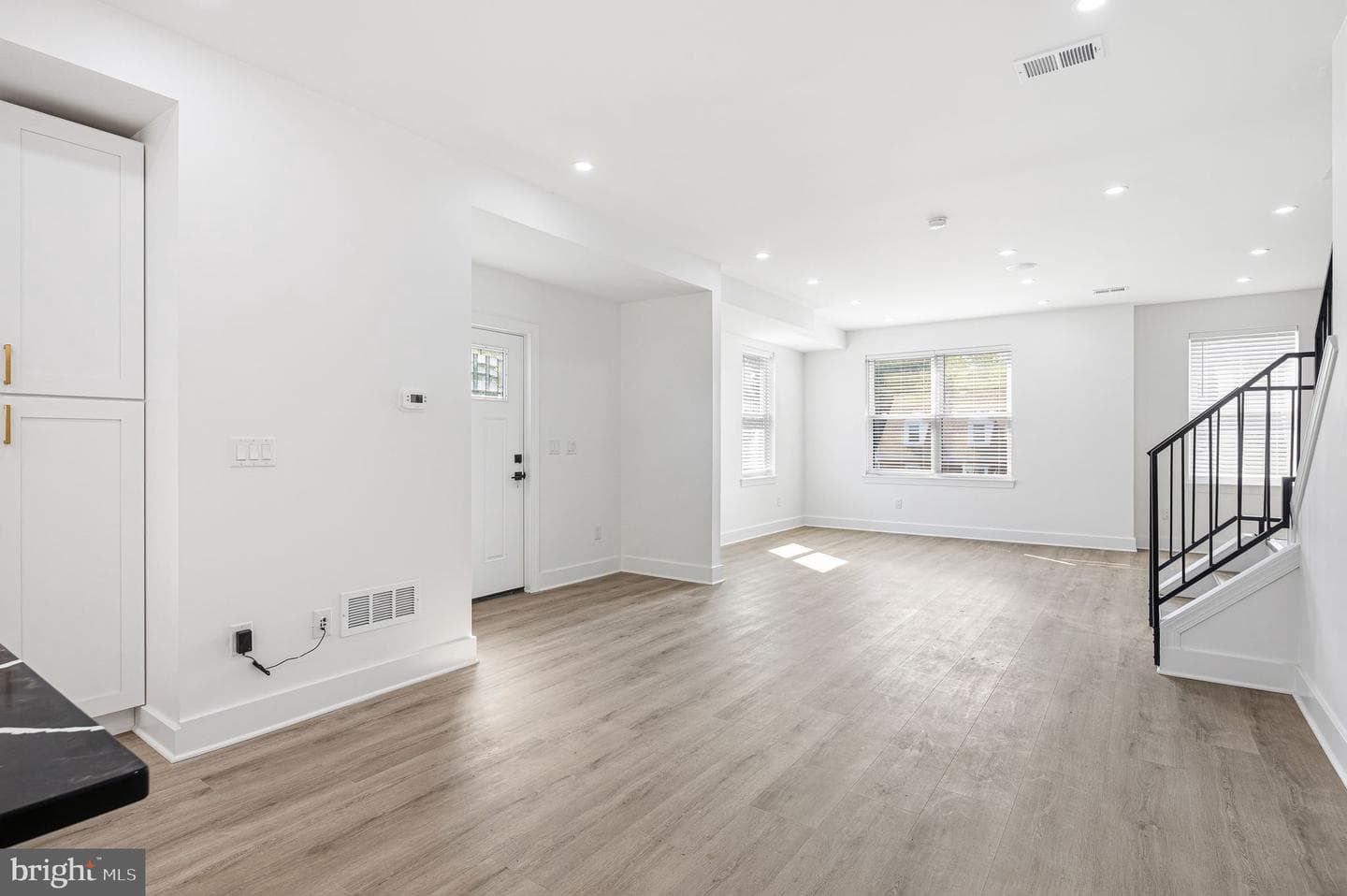 2370 Randolph Street photo 14