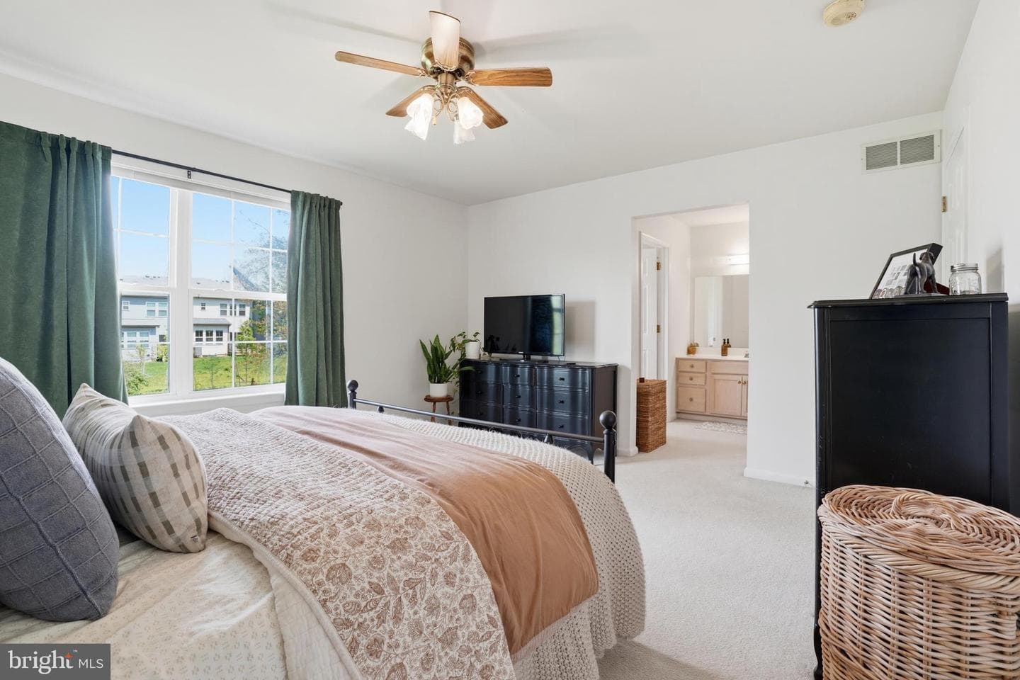 468 Berkshire Drive photo 31