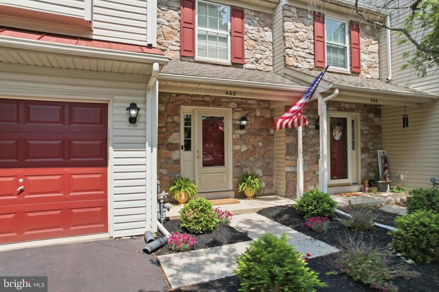 468 Berkshire Drive photo 4