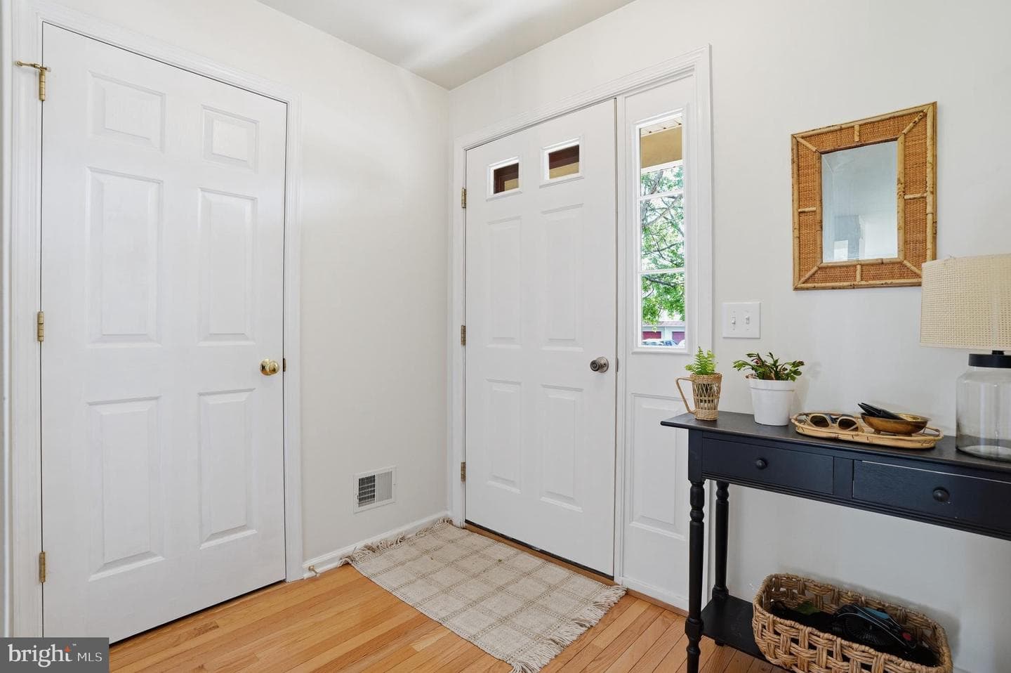 468 Berkshire Drive photo 5