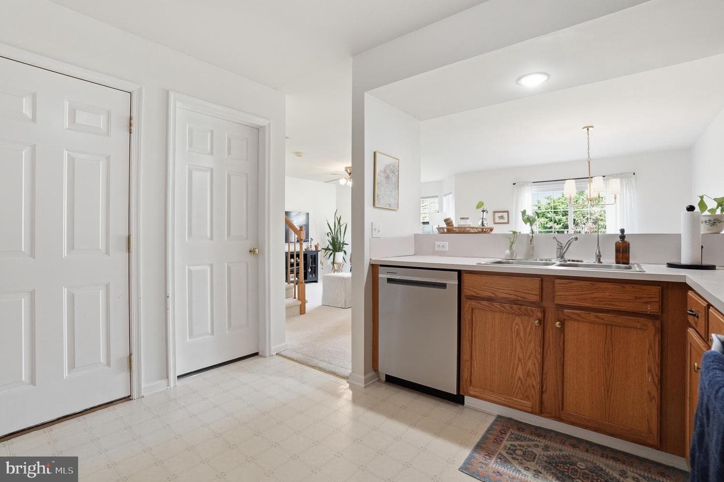 468 Berkshire Drive photo 7