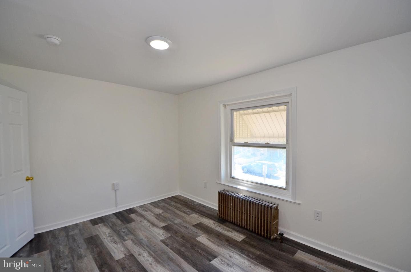 607 N Cannon Avenue N photo 21