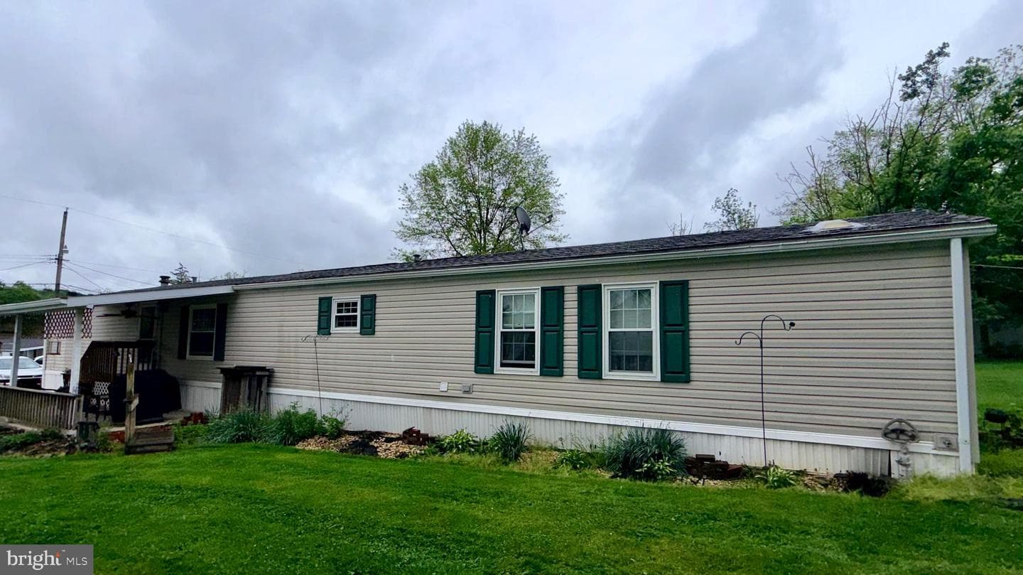 570 Layfield Road #l