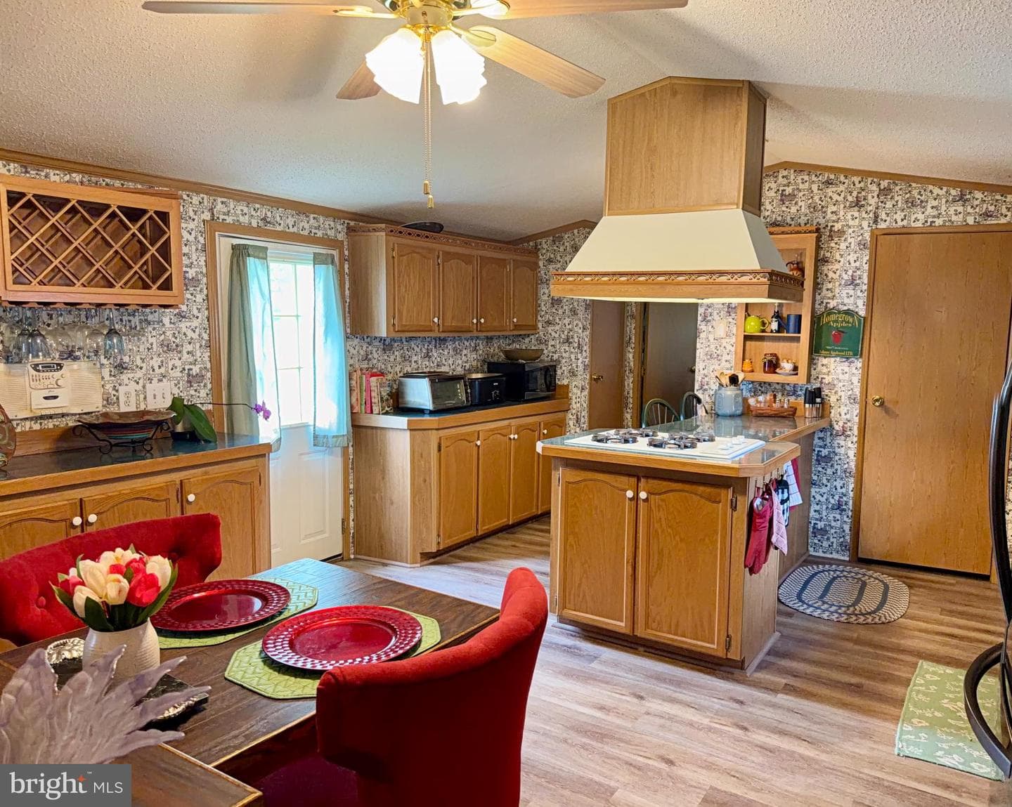 570 Layfield Road #l photo 6