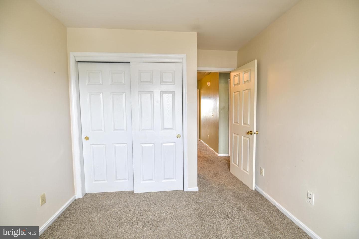 3415 Foxfield Circle photo 20