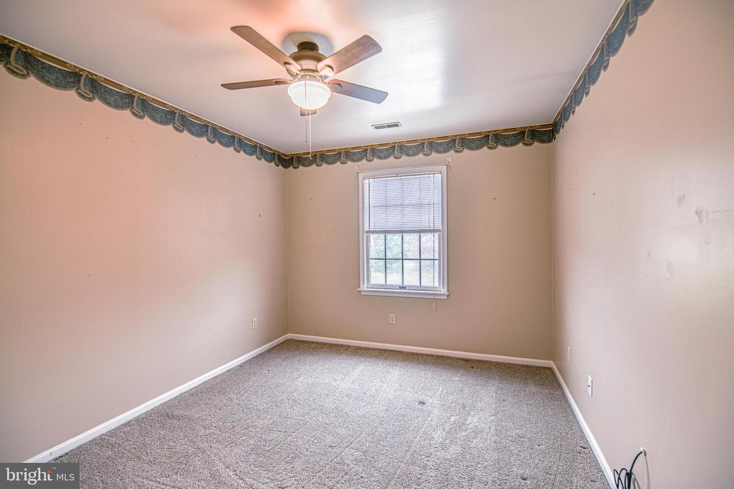 3415 Foxfield Circle photo 21
