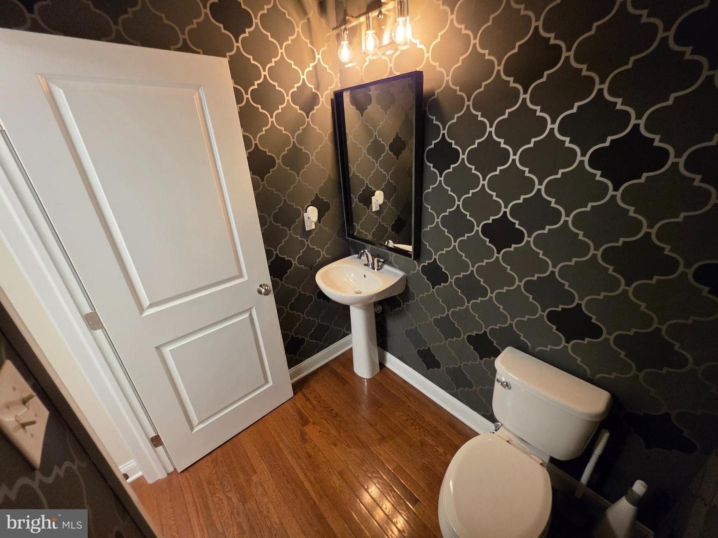 32 N Cannon Avenue photo 6