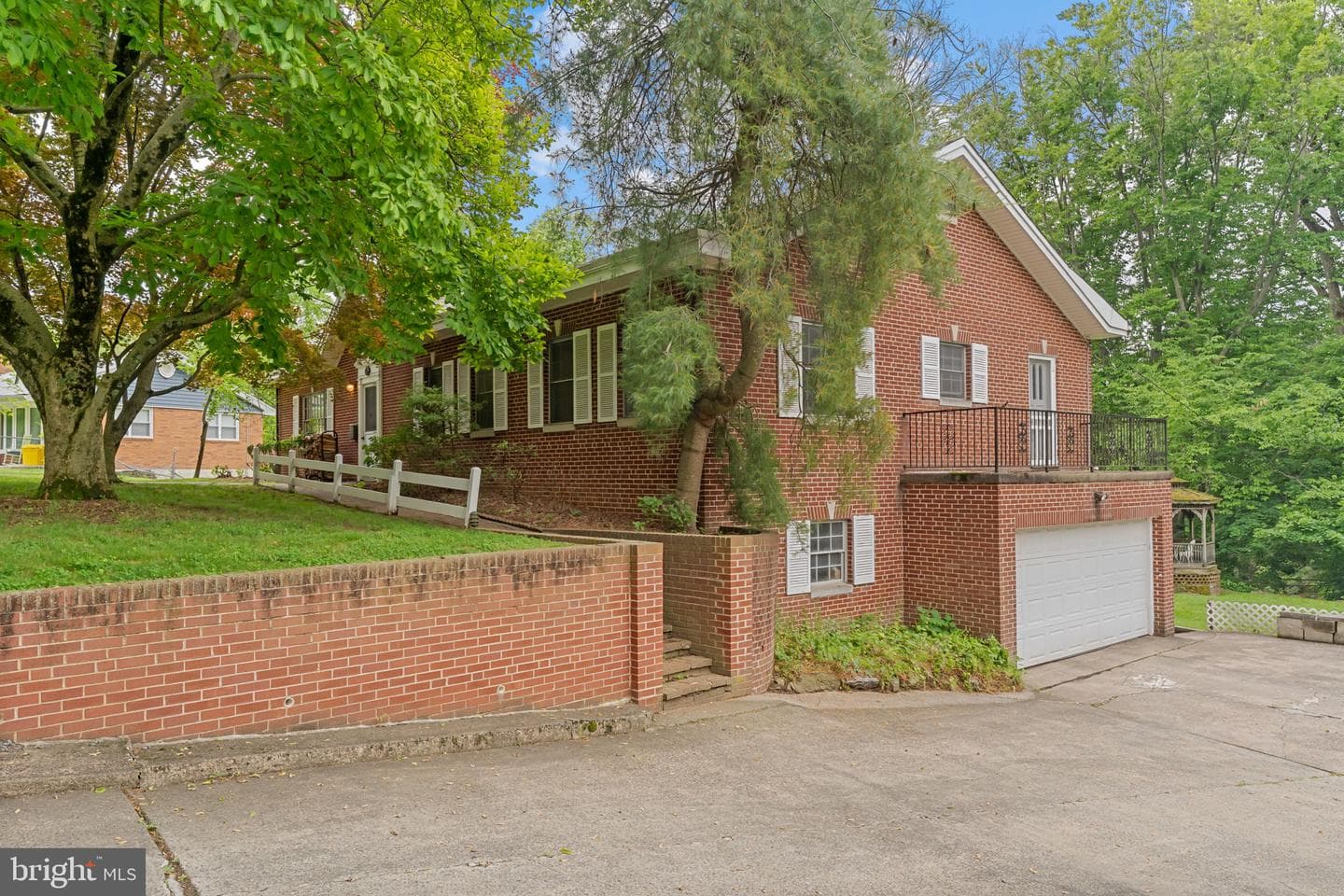 8316 Macarthur Rd photo 29