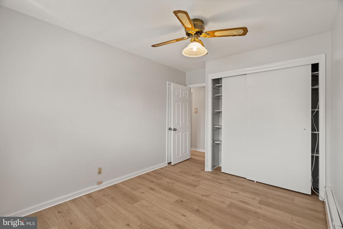 431 Marion Avenue photo 27