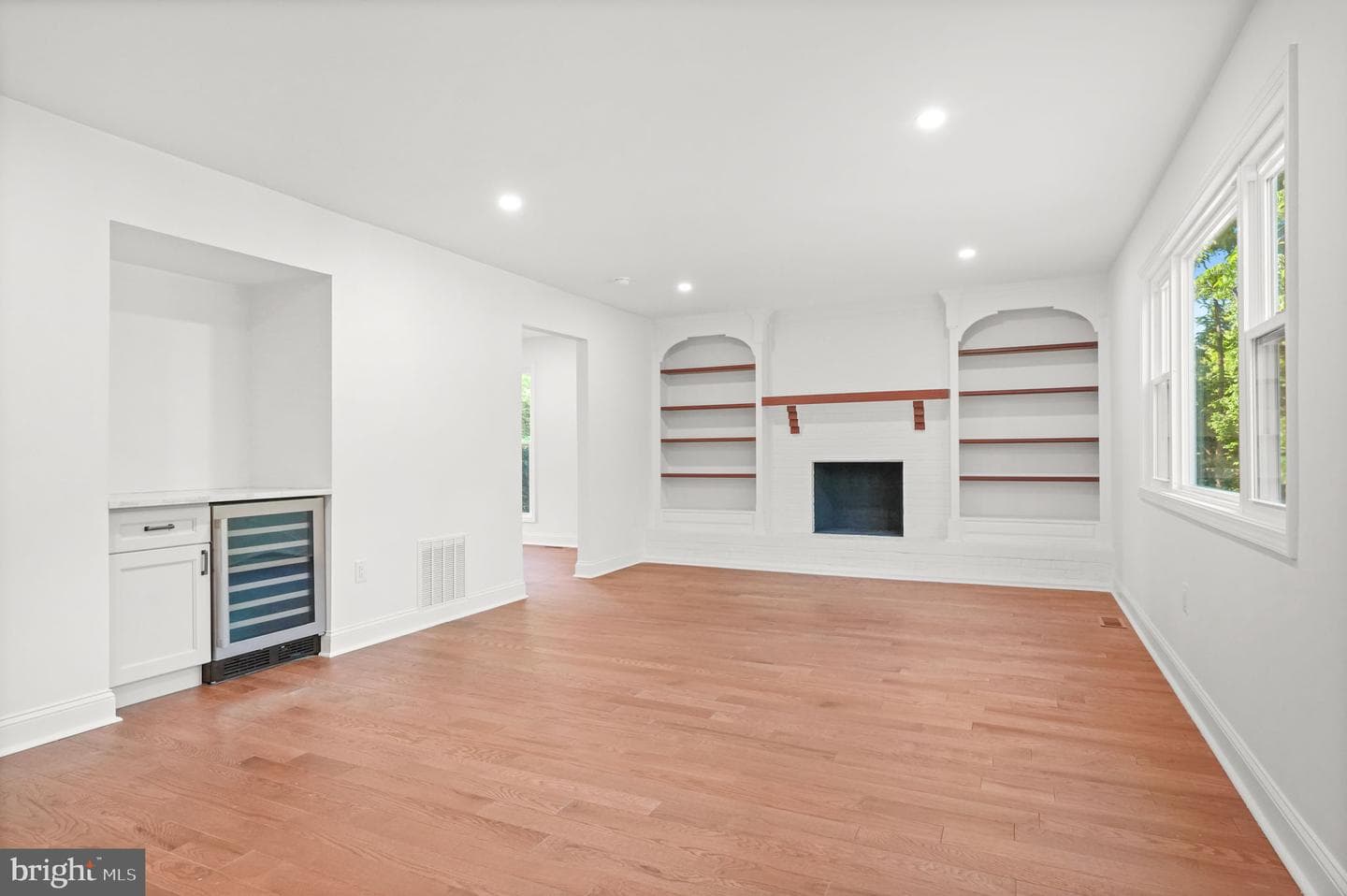 1107 Jarvis Lane photo 14