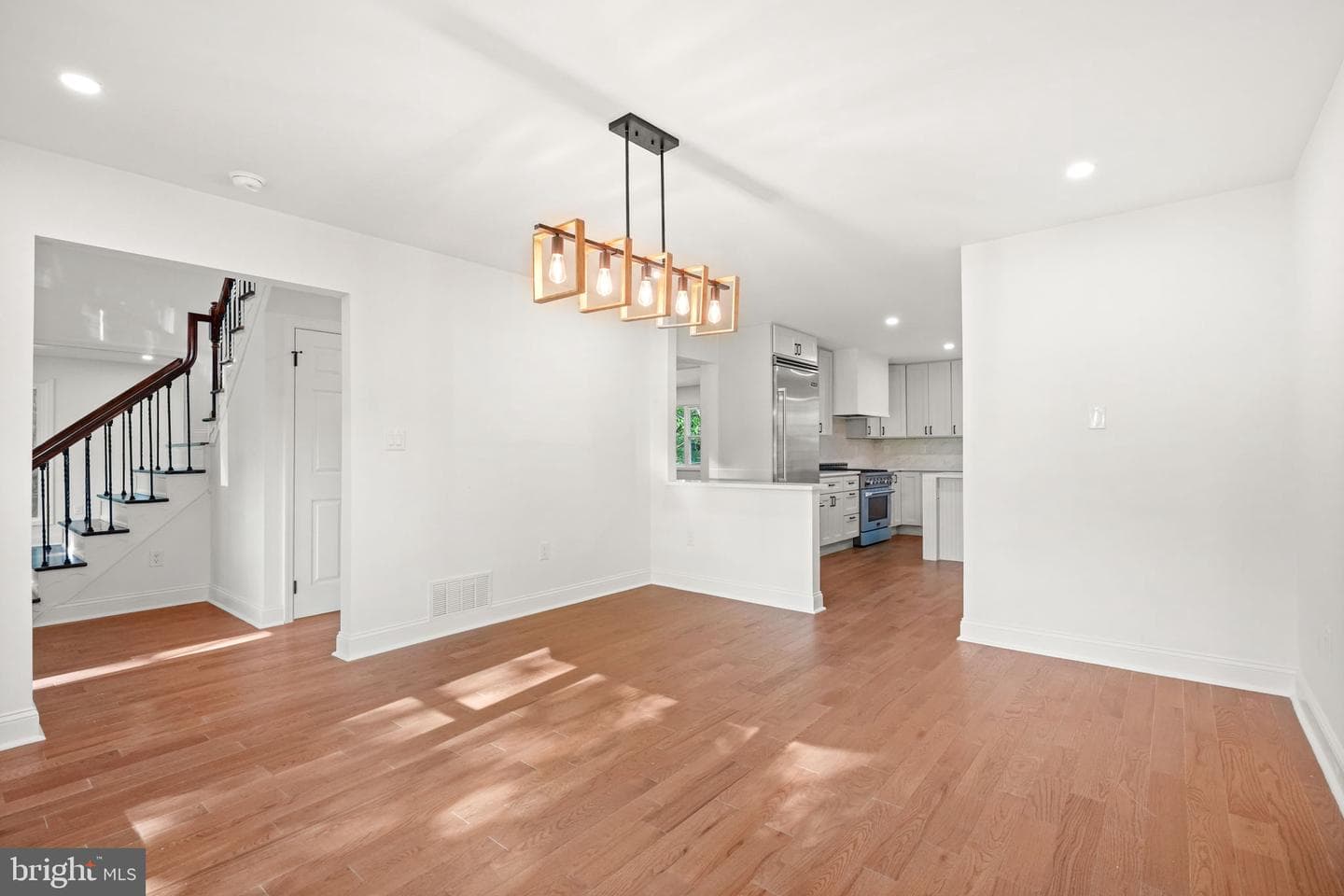 1107 Jarvis Lane photo 17