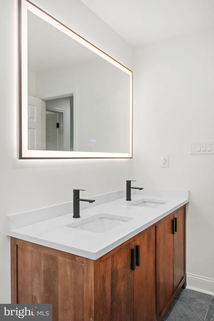 1107 Jarvis Lane photo 43
