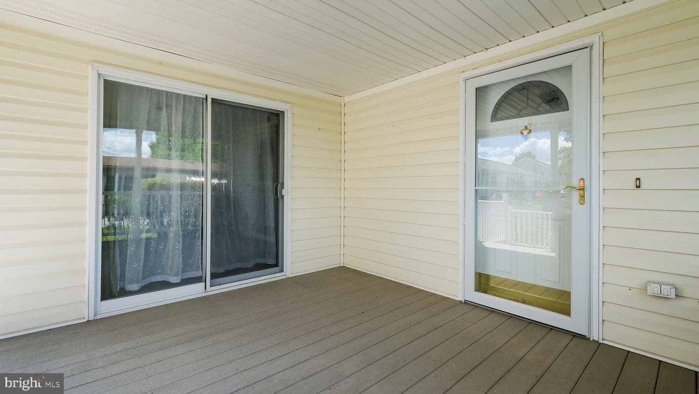 2025 Longwood Place #2025 photo 13