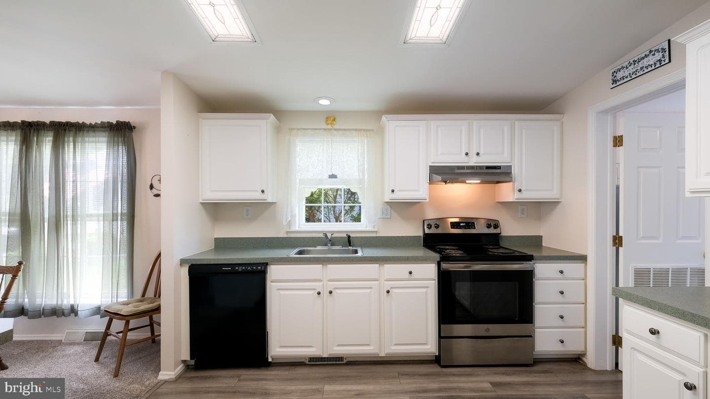 2025 Longwood Place #2025 photo 14