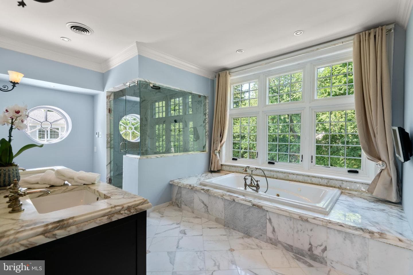 624 Morris Avenue photo 31