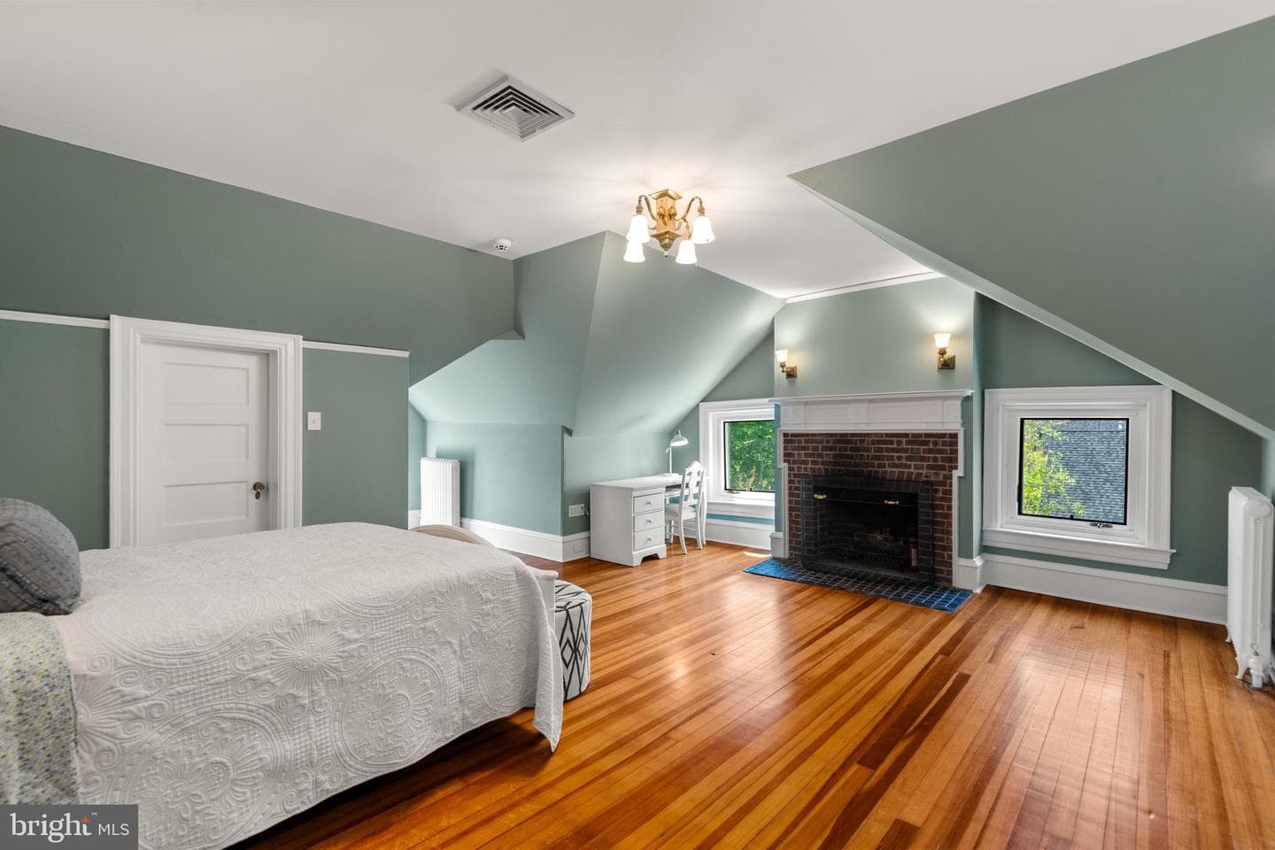 624 Morris Avenue photo 48