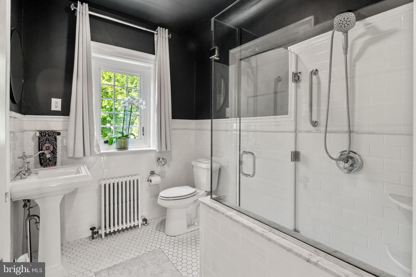 624 Morris Avenue photo 49