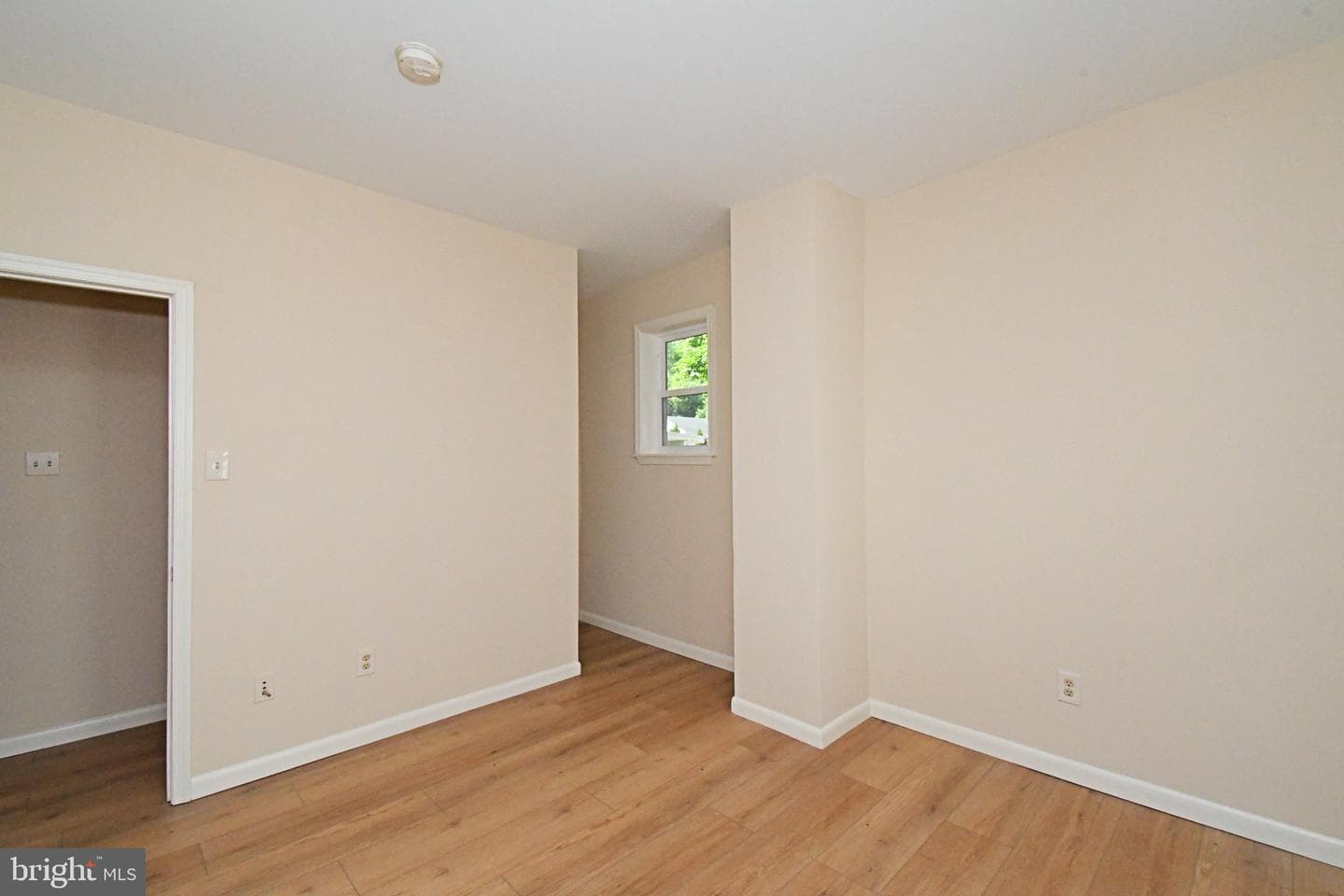 210 S Chestnut Street photo 14