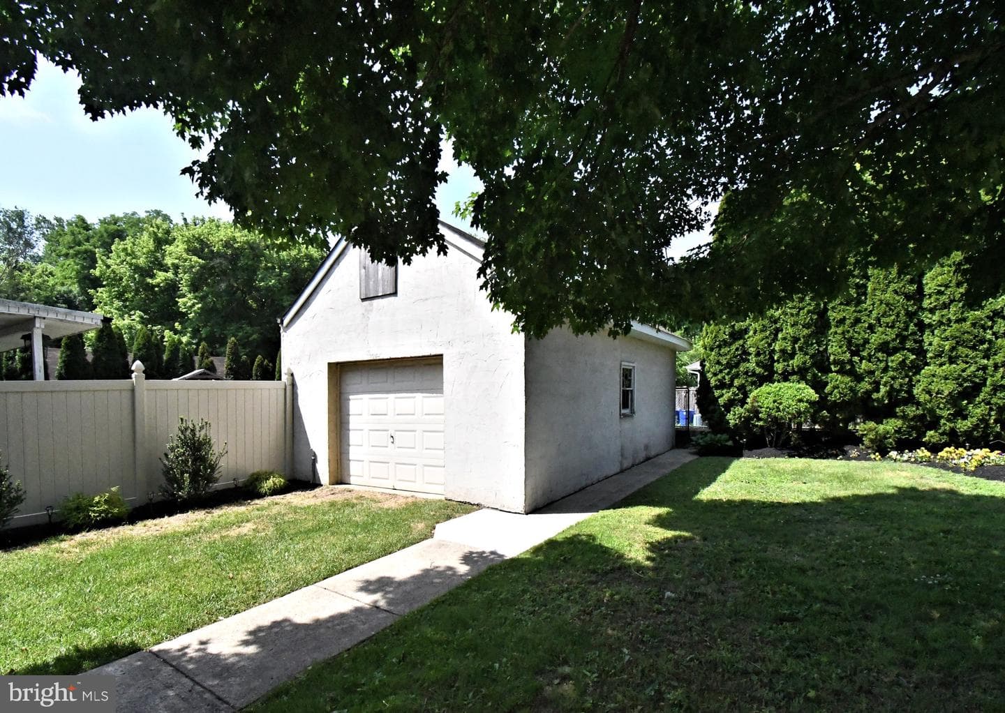 210 S Chestnut Street photo 38