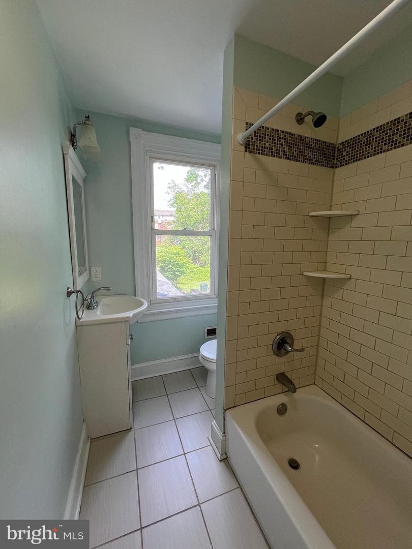 213 Ardmore Avenue photo 16