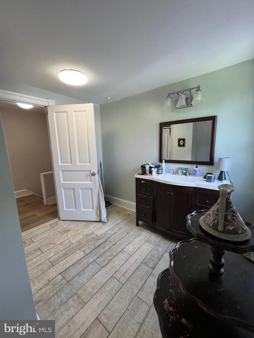 213 Ardmore Avenue photo 22
