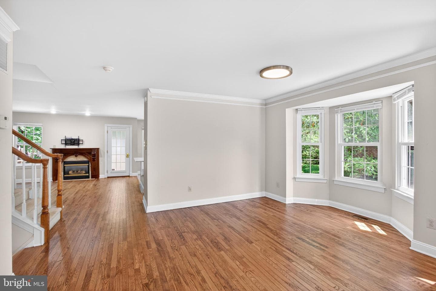 114 Williamsburg Way photo 10
