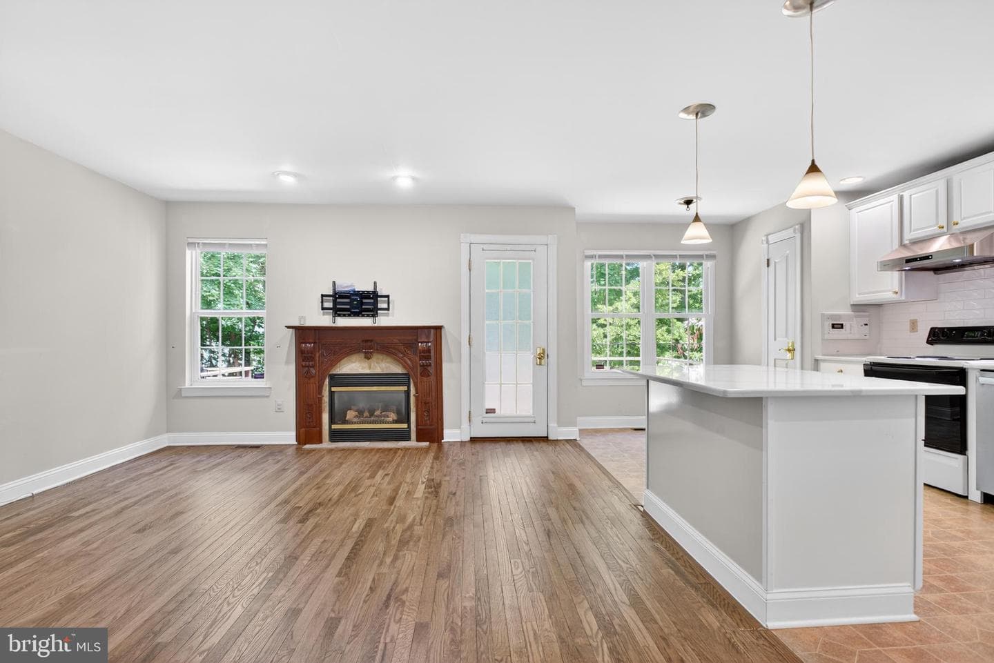 114 Williamsburg Way photo 14