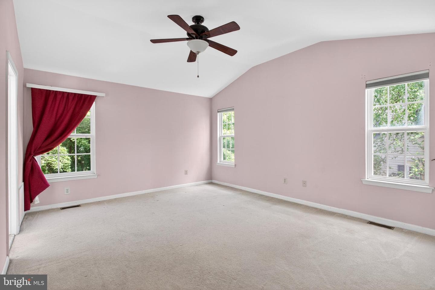114 Williamsburg Way photo 22