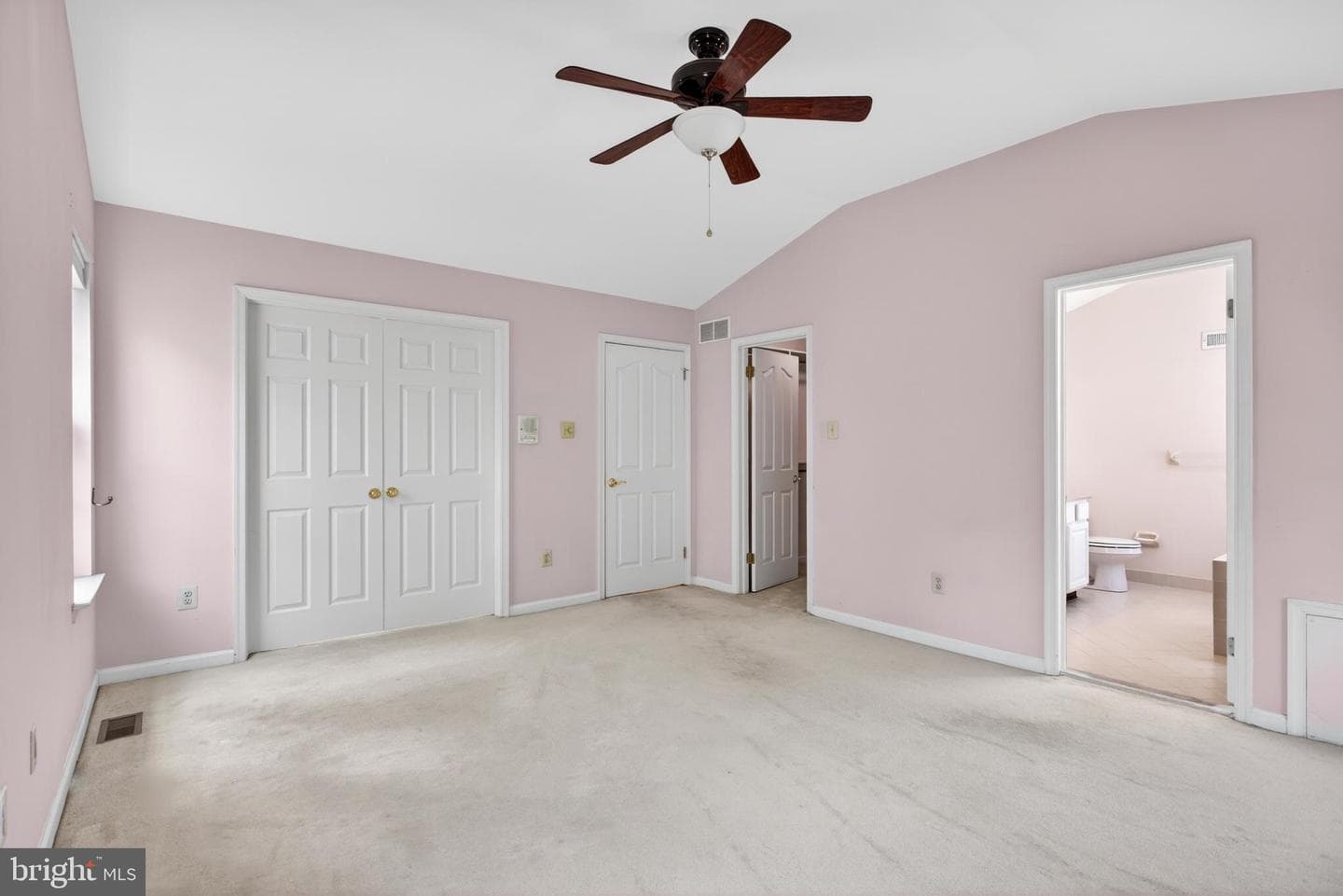 114 Williamsburg Way photo 23