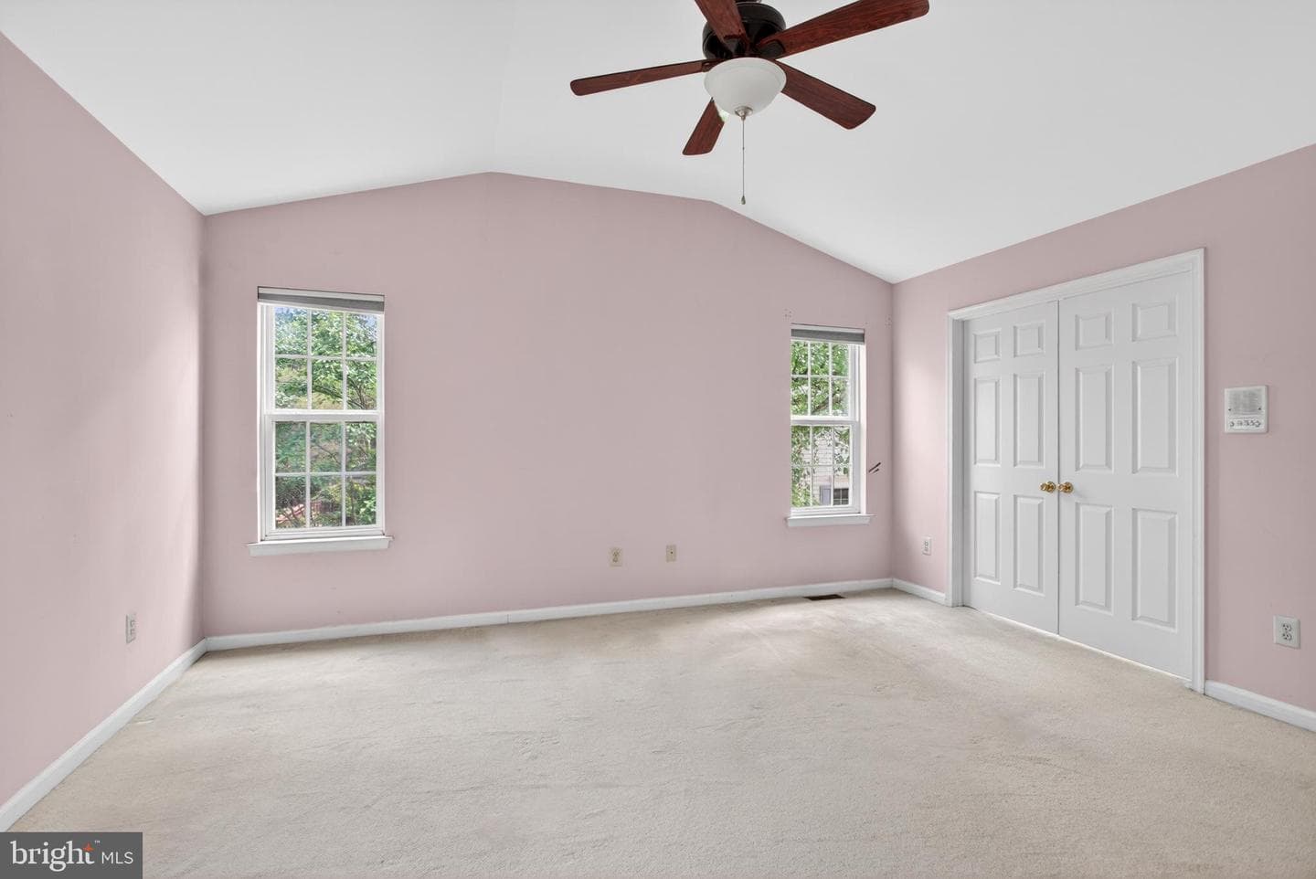 114 Williamsburg Way photo 24