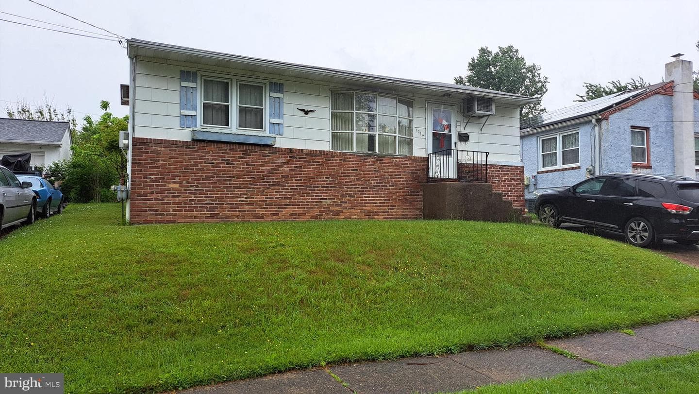 1214 Hall Avenue photo 11