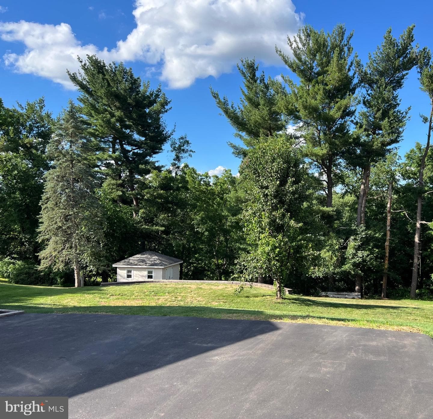 725 Scenic Drive photo 8