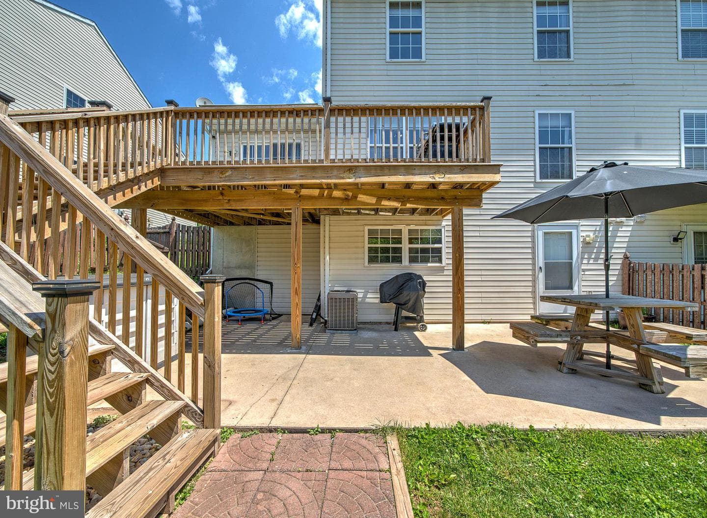 351 Cherry Street photo 12