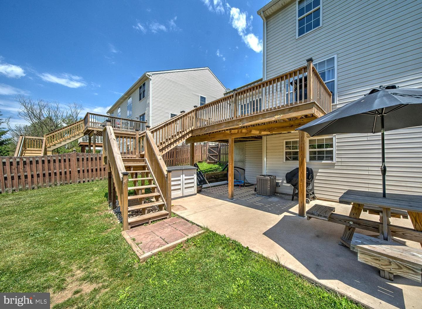 351 Cherry Street photo 9