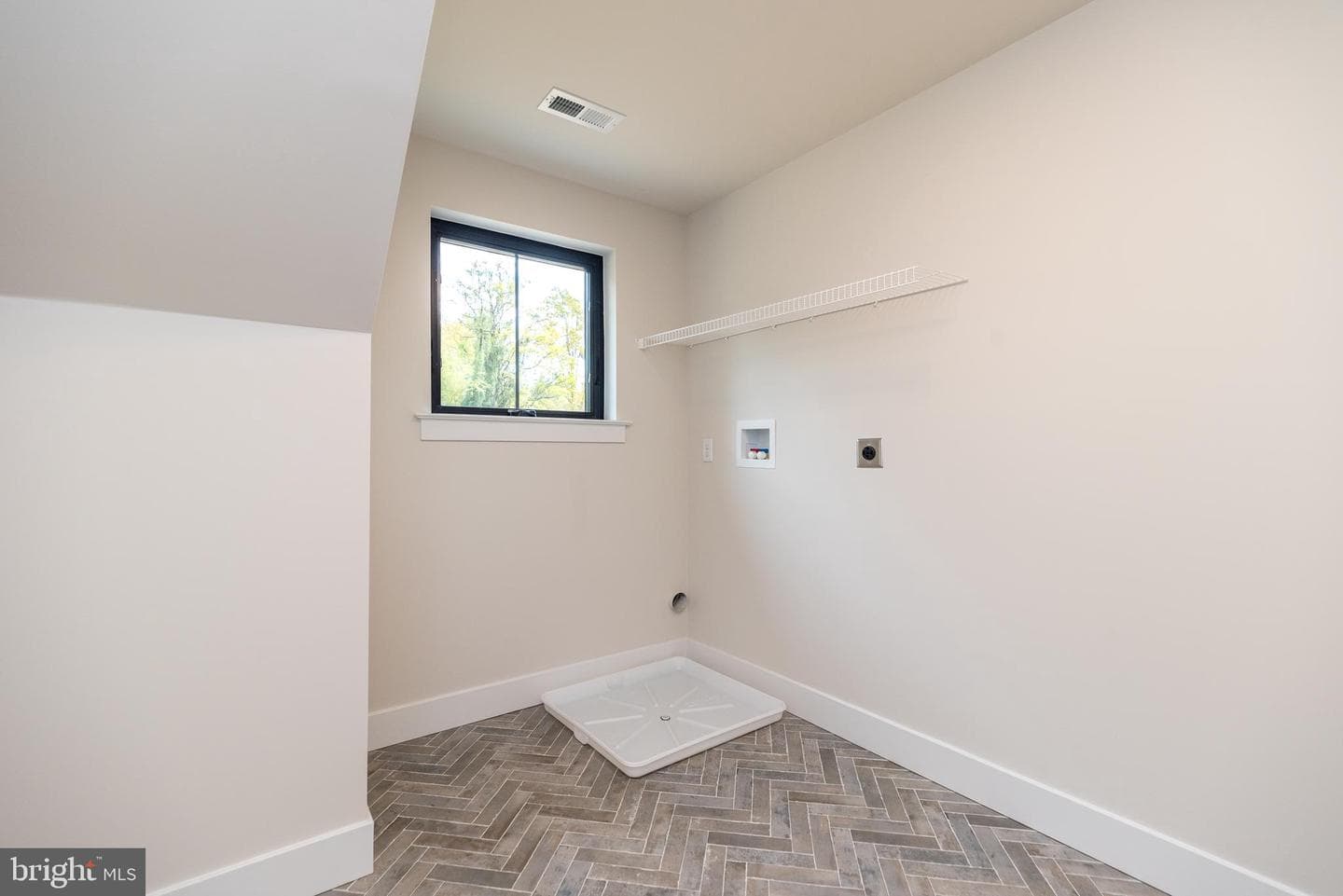 1805 Youngs Ford Road photo 44