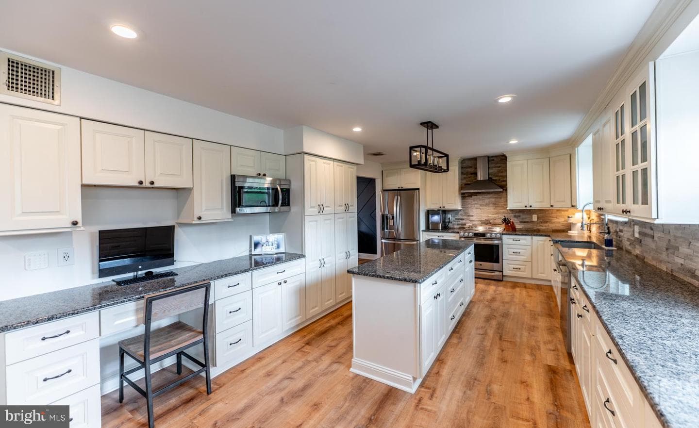1113 E Prospect Avenue photo 16