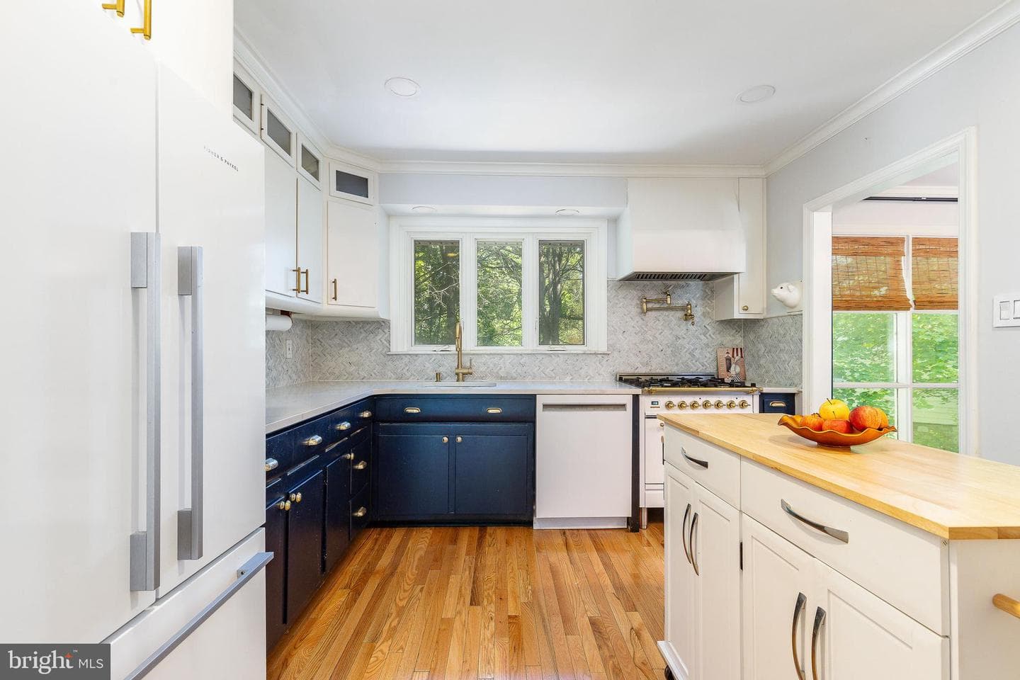1128 Coventry Road photo 9