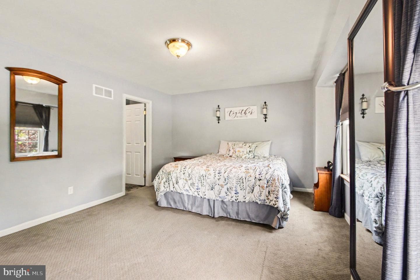 418 State Street photo 11