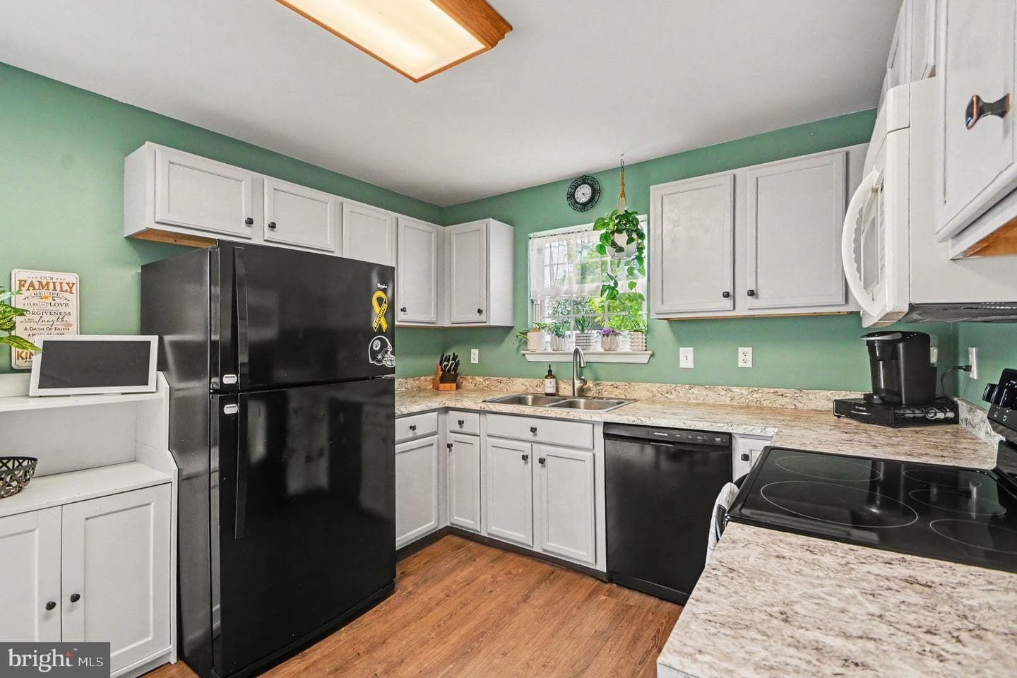 418 State Street photo 7