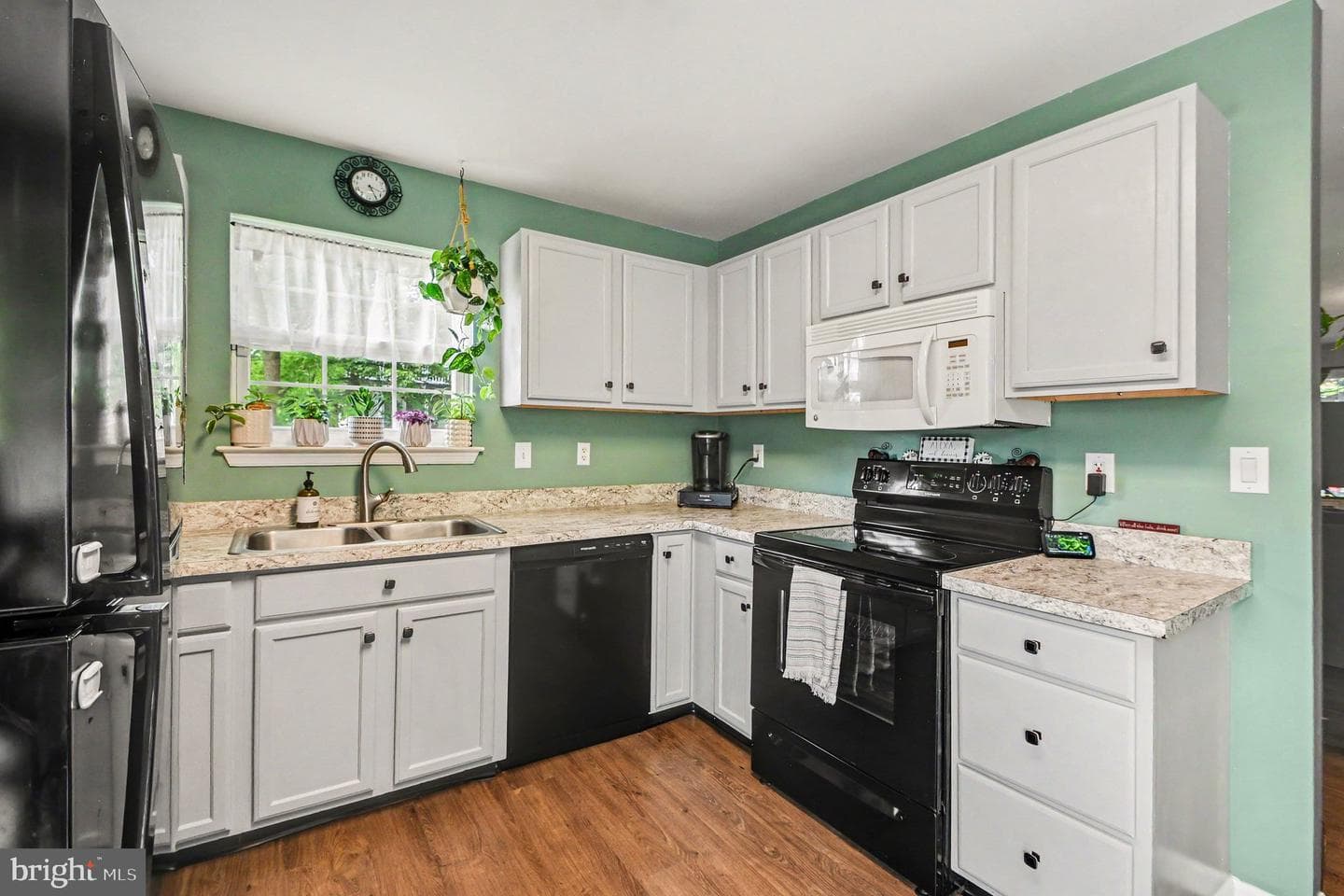 418 State Street photo 8