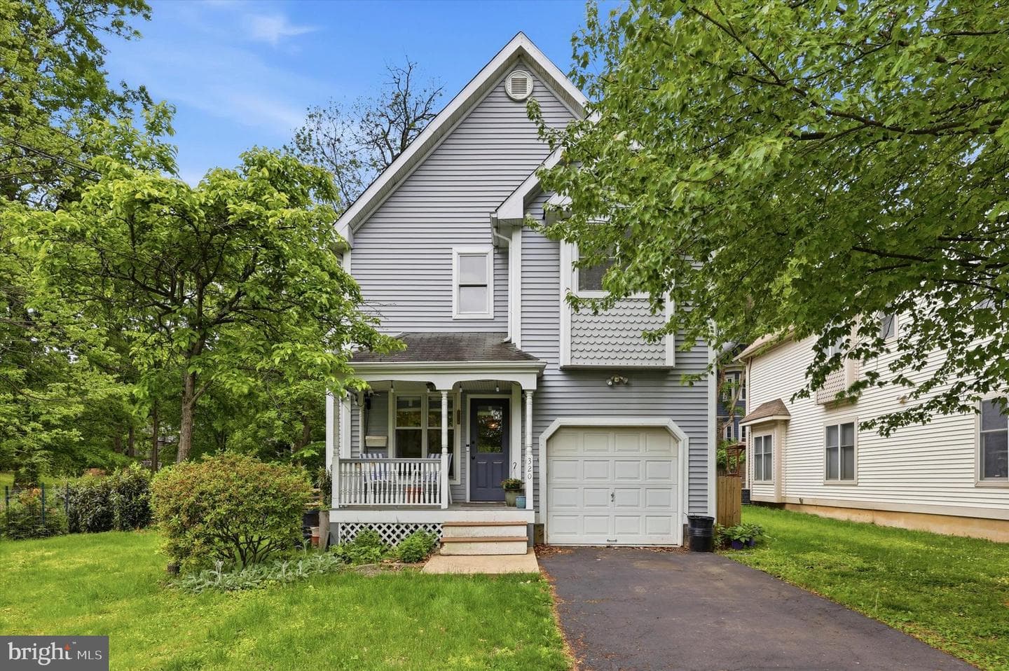 320 Maple Avenue