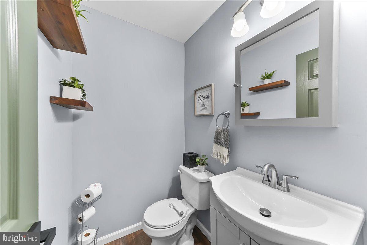 136 Walnut Street photo 22
